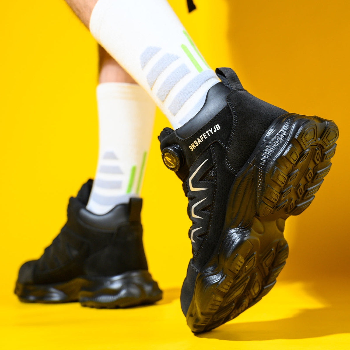 Lightweight Puncture Resistant Safety Shoes with Quick-Rotating Buckle