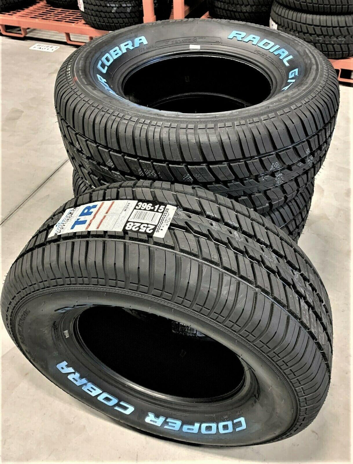 Cooper Cobra Radial G/T All Season Touring Truck/SUV Tires 275/60R15, 2-Pack - 90000002528