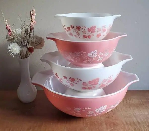 Pyrex Vintage Pink Gooseberry Cinderella Mixing Bowl Set - Retro Kitchen Collectible