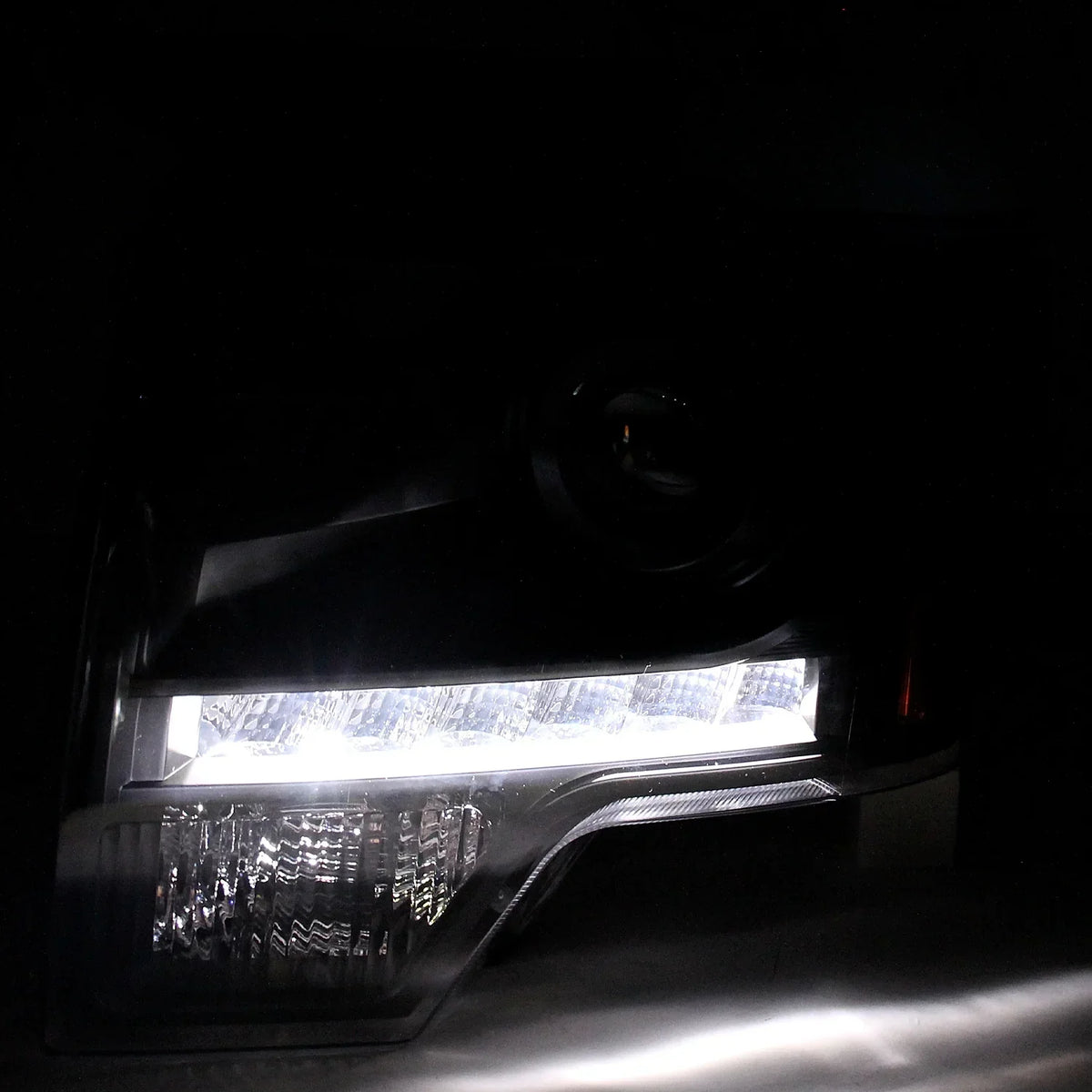 Spec-D Tuning Black LED Strip Bar Projector Headlights With LED Fog Lamps Compatible With 2009-2014 Ford F150 - Left And Right Pair