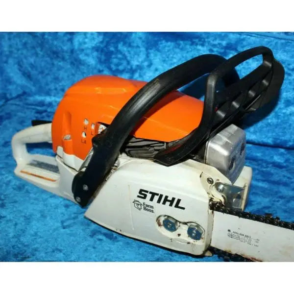 STIHL Farm Boss Chainsaw 50.2 cc, 2.6 kW - MS271
